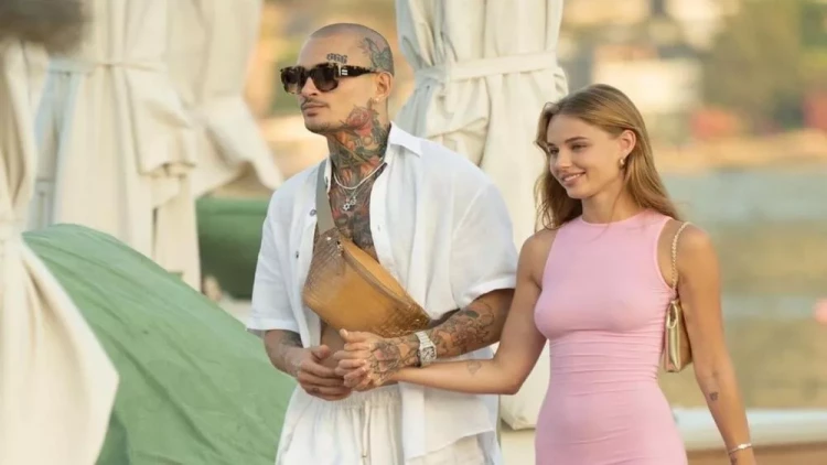 Məşhur reper yeni sevgilisi ilə FOTOLARINI PAYLAŞDI