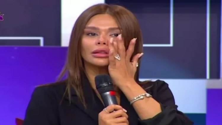 Aysun ağladı: “Atasız böyümüşdüm, indi anadan yetim qaldım” - VİDEO