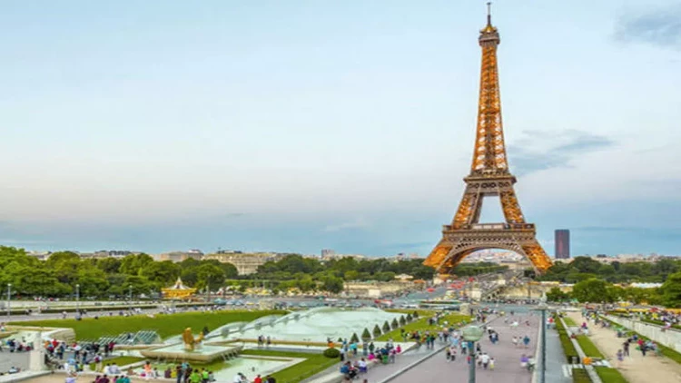 Parisdə 15 milyon avroluq oğurluq