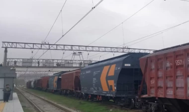 Ermənistana buğda aparan qatar artıq Bakıdadır - VİDEO - FOTO