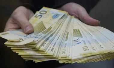 Gələn ildən özəl sektorda işləyən şəxslərin maaşından gəlir vergisi tutulacaq – RƏSMİ