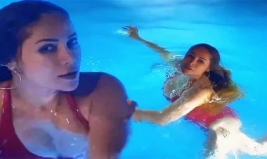 Nigar Camal hovuzdakı görüntülərini paylaşdı - VİDEO