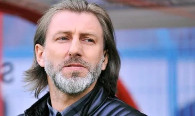 “Şahruddin faciəvi səhvlərlə 3 qol hədiyyə etdi” - Polşa millisinin sabiq futbolçusu