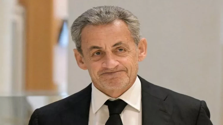 Həbsdə yalnız qatıqla qidalanır - FOTO