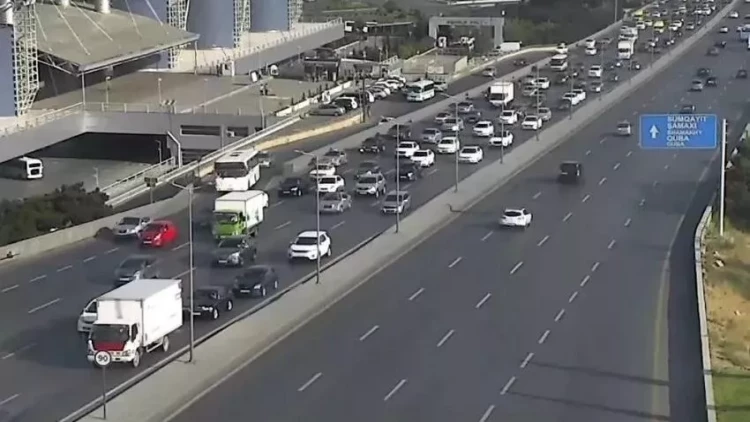 Bakı-Sumqayıt şosesində sıxlıq