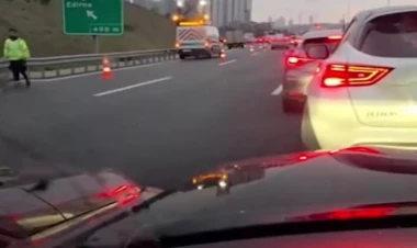 Tıxacda soldan girib qabağa düşmək istəyirdi, geri düşdü - VİDEO