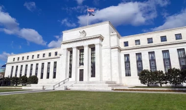 FED əsas faiz dərəcəsini kəskin artırıb