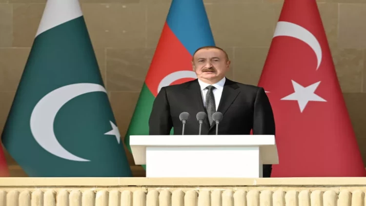 İlham Əliyev: Pakistan hərbçilərinin paradda iştirakı Azərbaycan, Türkiyə, Pakistan xalqlarının, ordularının birliyinin təzahürüdür