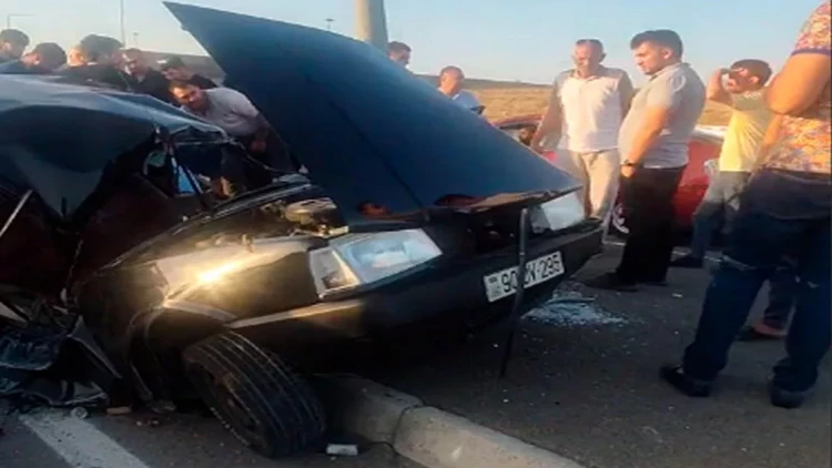 Bakıda ağır qəza - Tofaş bu hala düşdü - VİDEO