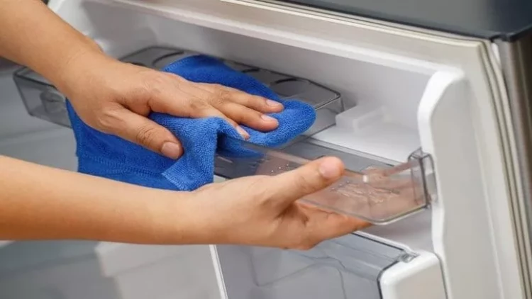 Sadə soyuducu təmizliyi ilə ildə 130 manat qənaət etmək mümkündür