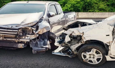 Cəlilabadda iki avtomobil toqquşub, xəsarət alan var