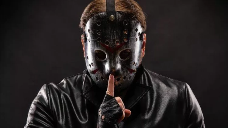 Bakıda DƏHŞƏTLİ QƏTL - Qadın ərini öldürmək üçün 