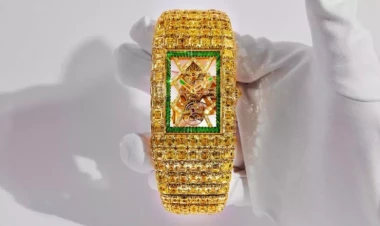 Məşhur reperin 20 milyon dollarlıq saatı - FOTO