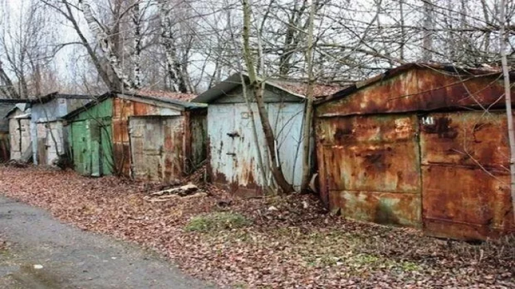 Tük ürpədən hadisə - qarajda cəsədlərlə dolu soyuducular tapılıb - FOTO