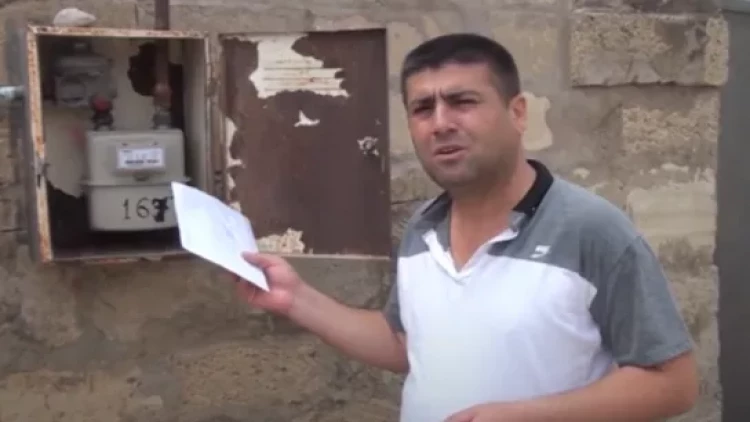 Qaz sayğacları dəyişdirildi, 200-ə yaxın abonentə böyük və eyni məbləğdə borc gəldi - VİDEO