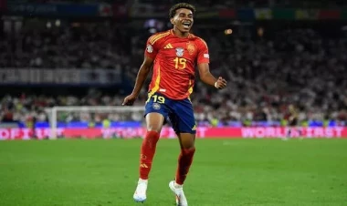 Lamin Yamal İspaniya millisinin heyətindən çıxarıldı