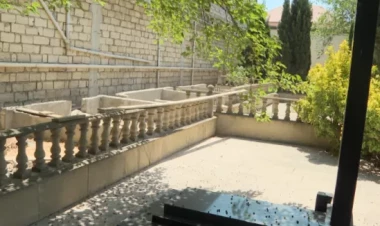 Bakıda qəbirin hasarı sökülüb - SƏBƏB - VİDEO