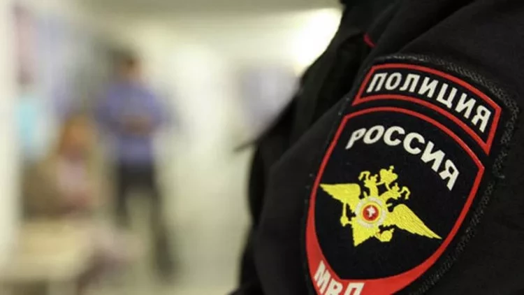 Gənc oğlanın saç düzümünə görə başının dərisi soyuldu