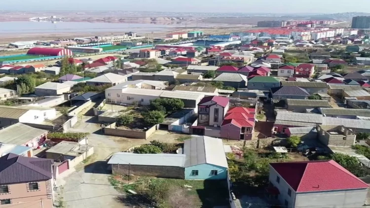 Bu ərazidə evlər ucuzlaşdı - SƏBƏB