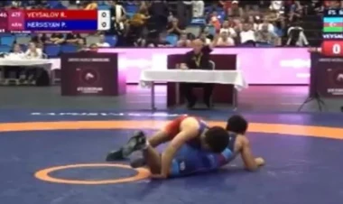 Güləşçimiz erməniyə qalib gəldi - VİDEO