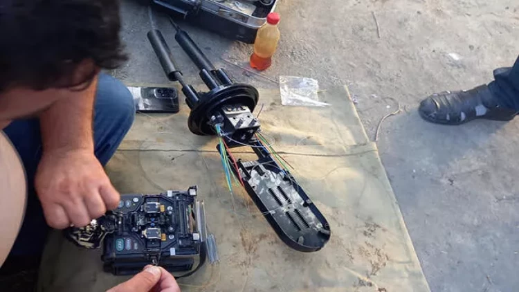 Azərbaycanda qazıntı aparan şəxs bütün rayonun rabitəsini kəsdi