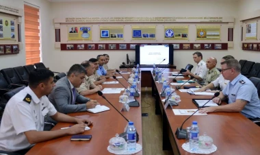 NATO generalı Bakıda: Hərbçilərimizlə görüşdü