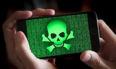 Telefonda hansı faylları saxlamaq təhlükəlidir?