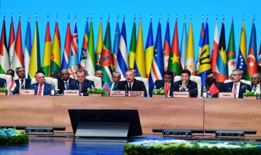 İlham Əliyev beynəlxalq tədbirdə Fransada polis tərəfindən öldürülən yeniyetmədən danışıb