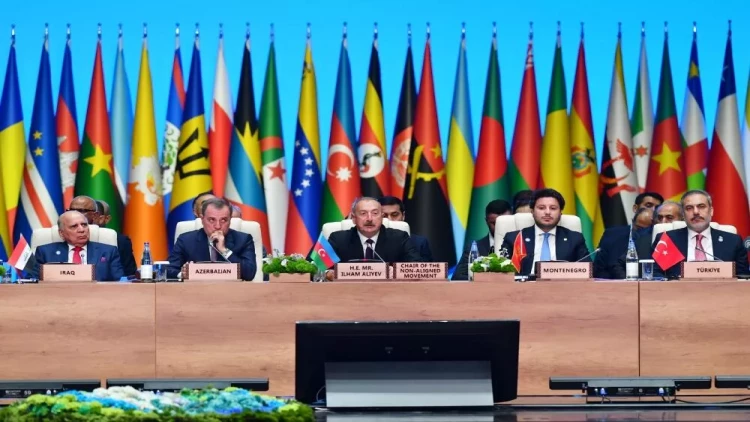 Fransada rəsmi şəxslər və parlamentarilər tərəfindən irqi nifrət xarakterli çıxışlar artmaqdadır