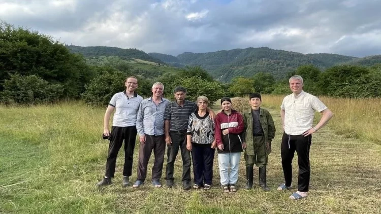 Britaniya səfiri İsmayıllıda tufana düşdü - FOTO