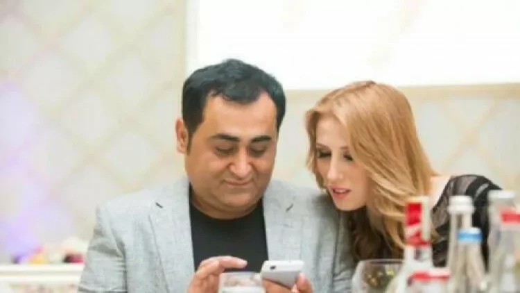 Elgizin həyat yoldaşı görün kim imiş - VİDEO