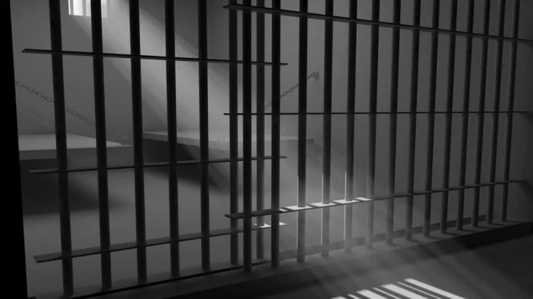 Həbsxanaya girərək məhbusları azad etməyə çalışıblar