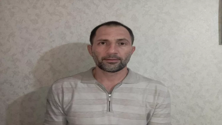 Qohumlarının evindən yarım milyon manat oğurlayıb, mərcdə uduzdu - Saatlıda ŞOK