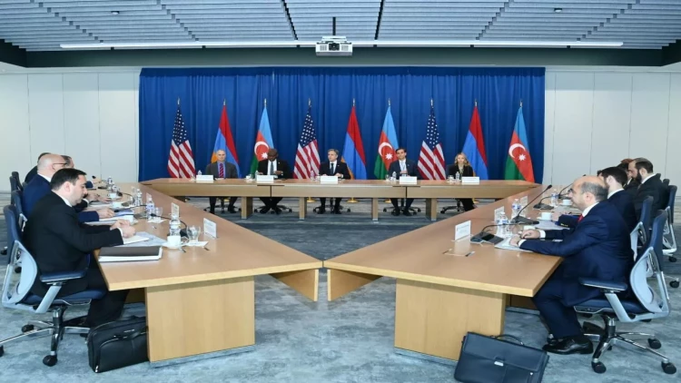 ABŞ-də üçtərəfli görüş olub - FOTO