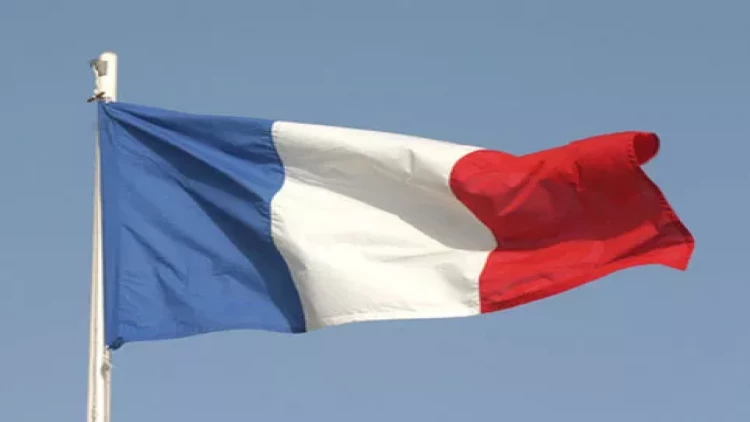 Fransa səfirliyimizin raket zərbəsinə məruz qalmasını pisləyib