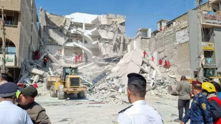 13 mərtəbli bina çökdü: yaralılar var - VİDEO