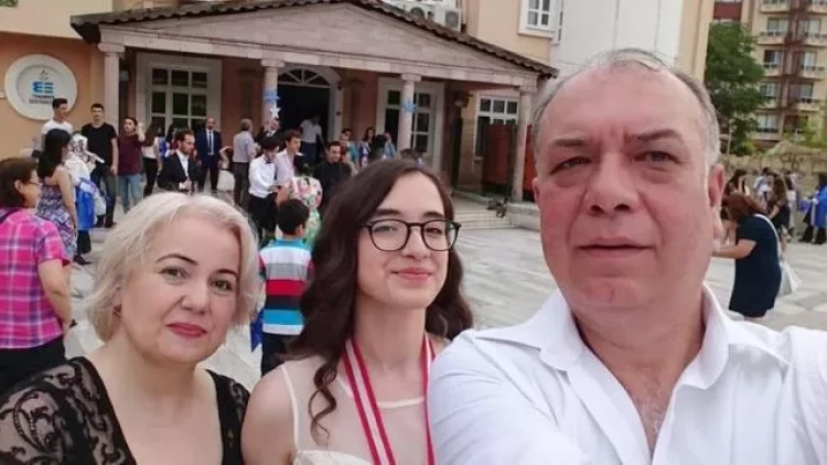 Şad günləri yasa döndü - Qızının məzun gecəsində... - FOTO