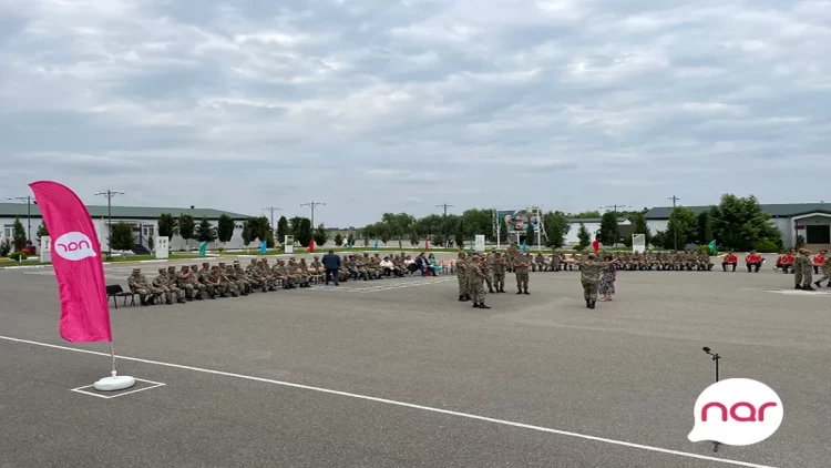 Nar Silahlı Qüvvələr Günü münasibətilə hərbçiləri təbrik etdi - FOTO