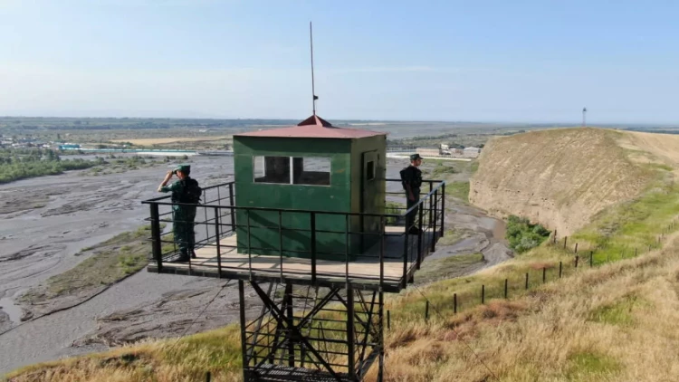 İrandan Azərbaycana 8 kq narkotik keçirilməsinin qarşısı alındı