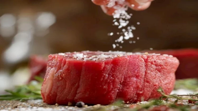 Ətə duz nə vaxt vurulmalıdır?