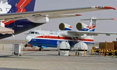 Moskvadan qalxan biznes-jet Bakıya endi - Təyyarədə kimlər olub?