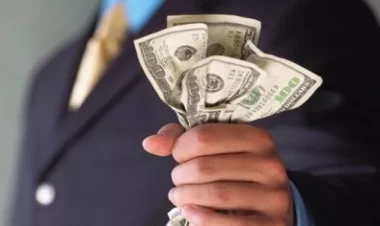 Hərbi komissarın var-dövləti ŞOK YARATDI - lüks avtomobillər, milyonluq villalar və...