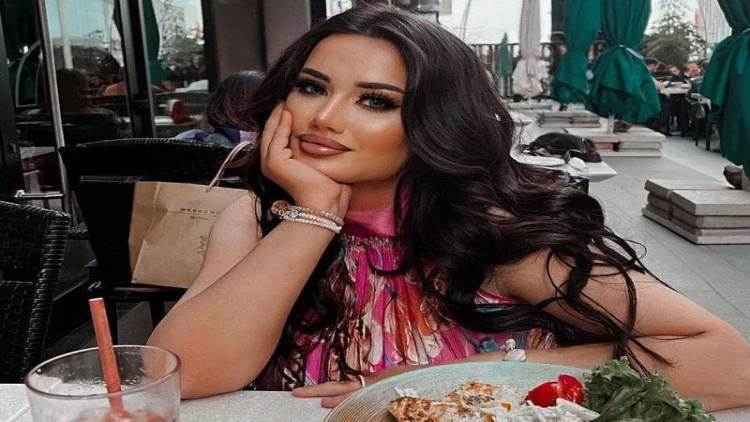 Aysel keçmiş həyat yoldaşını biabır etdi - tək qadın olmaq çətindir - FOTO