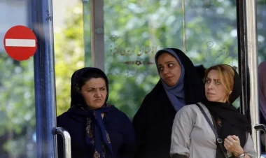 İran dünyada gender bərabərsizliyi indeksində ilk beşlikdə - FOTO