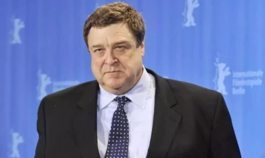 90 kiloqram arıqlayan aktyor tanınmaz halda - FOTO