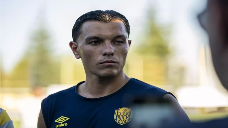 Renat Dadaşov Fransa futbolunun  tarixinə düşdü