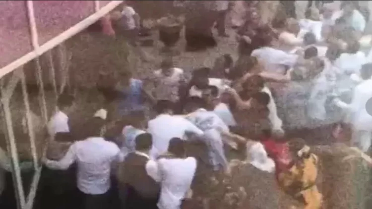 Toyda şampan üstündə dava düşdü