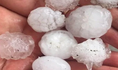 Goranboydan sel keçib, Ağdamın kəndlərinə dolu düşüb