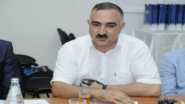 Qəfil vəfat edən baş redaktorun son statusu - FOTO