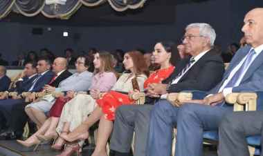 “Gülçöhrə və Əsgər” tamaşasının premyerası olub - FOTO